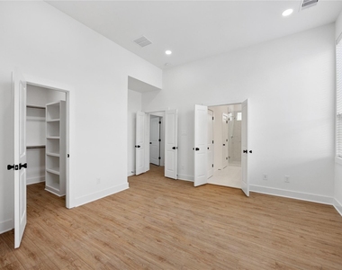 835 Rachel Street - Photo Thumbnail 9