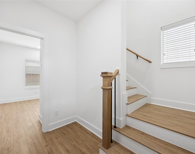 835 Rachel Street - Photo Thumbnail 5
