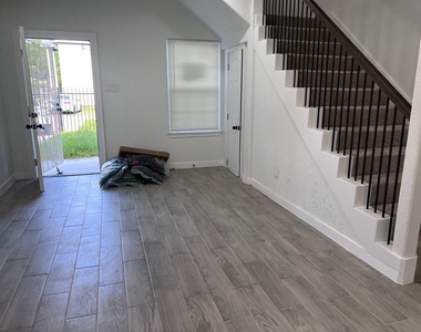 9210 Martell Street - Photo Thumbnail 9
