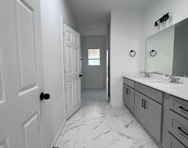 9210 Martell Street - Photo Thumbnail 19
