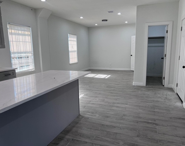 9210 Martell Street - Photo Thumbnail 2