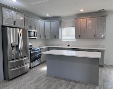9210 Martell Street - Photo Thumbnail 6