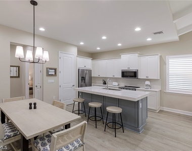 7184 Cayo Coco Lane - Photo Thumbnail 14