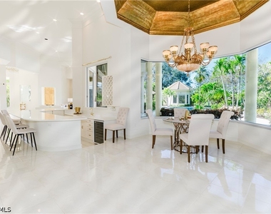 6599 Glen Arbor Way - Photo Thumbnail 10