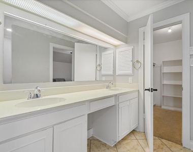 7715 Brush Wood Drive - Photo Thumbnail 23