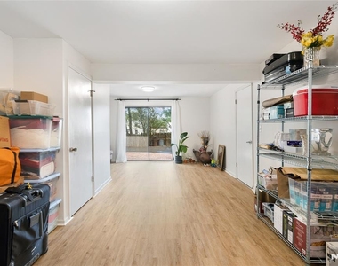 611 Cliff - Photo Thumbnail 16