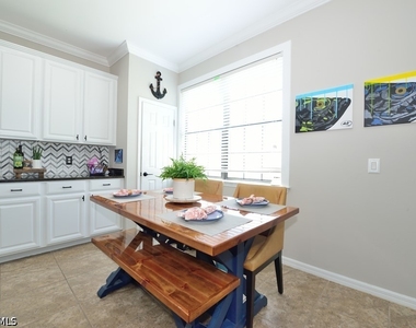 20111 Bravada Street - Photo Thumbnail 4
