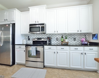 20111 Bravada Street - Photo Thumbnail 3