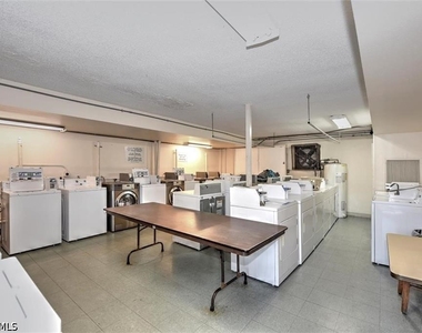 3325 Airport Road N - Photo Thumbnail 12