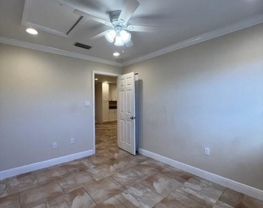 3325 Airport Road N - Photo Thumbnail 7