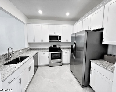 14243 Pine Lodge Lane - Photo Thumbnail 5