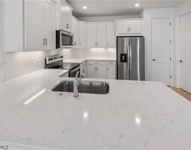 1093 Tranquil Brook Drive - Photo Thumbnail 3
