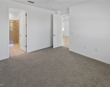 1093 Tranquil Brook Drive - Photo Thumbnail 7