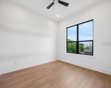 1325 W 22nd Street - Photo Thumbnail 24