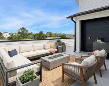 1325 W 22nd Street - Photo Thumbnail 27