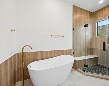 1325 W 22nd Street - Photo Thumbnail 20
