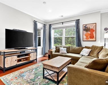 58 Elston - Photo Thumbnail 9