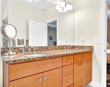 58 Elston - Photo Thumbnail 37