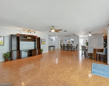 851 Perrine Court - Photo Thumbnail 13