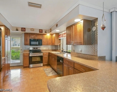 851 Perrine Court - Photo Thumbnail 3