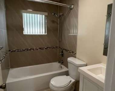 621 Gerald Avenue - Photo Thumbnail 15