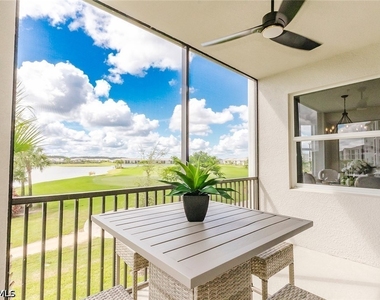 5527 Double Eagle Circle - Photo Thumbnail 2