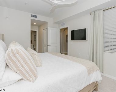 5527 Double Eagle Circle - Photo Thumbnail 16