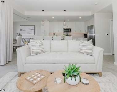 5527 Double Eagle Circle - Photo Thumbnail 3