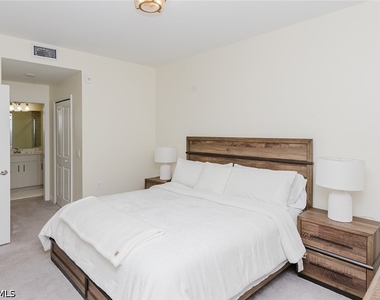 5835 Double Eagle Circle - Photo Thumbnail 18