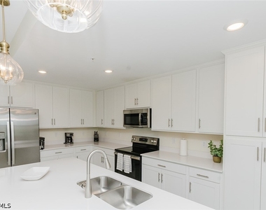 5835 Double Eagle Circle - Photo Thumbnail 12