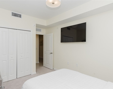 5835 Double Eagle Circle - Photo Thumbnail 23