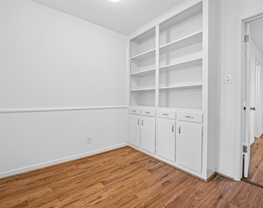 1217 Heights Boulevard - Photo Thumbnail 4