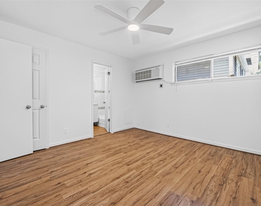 1217 Heights Boulevard - Photo Thumbnail 12