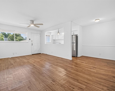 1217 Heights Boulevard - Photo Thumbnail 1