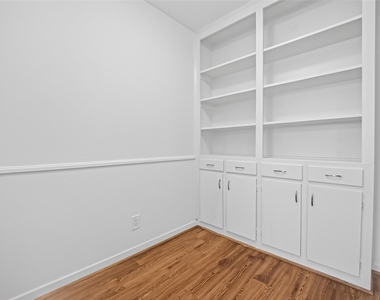 1217 Heights Boulevard - Photo Thumbnail 6