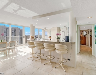 4041 Gulf Shore Boulevard N - Photo Thumbnail 10