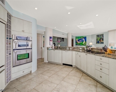 4041 Gulf Shore Boulevard N - Photo Thumbnail 17