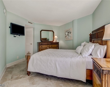 4041 Gulf Shore Boulevard N - Photo Thumbnail 24
