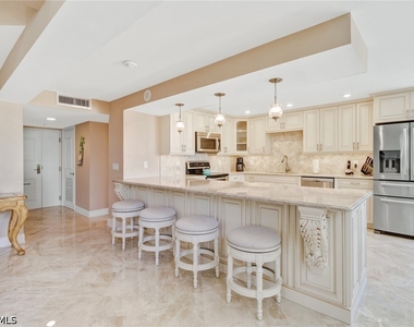 4041 Gulf Shore Boulevard N - Photo Thumbnail 14