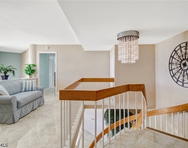 4041 Gulf Shore Boulevard N - Photo Thumbnail 17