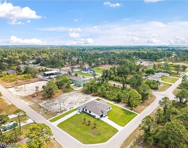 1010 Jaguar Boulevard - Photo Thumbnail 15