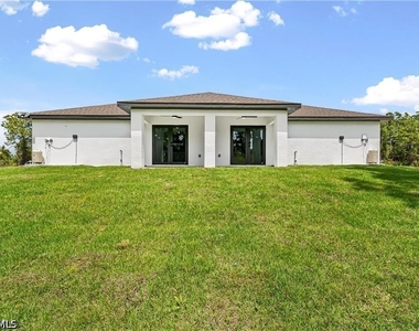 1010 Jaguar Boulevard - Photo Thumbnail 14
