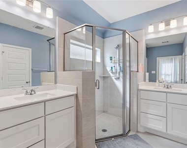 29427 Mesquite Oaks Drive - Photo Thumbnail 12