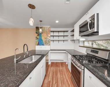 1428 Bailey Street - Photo Thumbnail 9