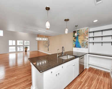 1428 Bailey Street - Photo Thumbnail 13
