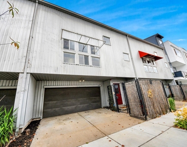 1428 Bailey Street - Photo Thumbnail 4