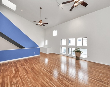 1428 Bailey Street - Photo Thumbnail 19