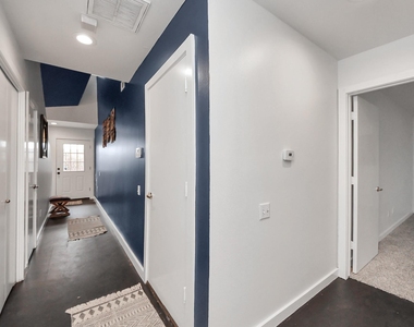 1428 Bailey Street - Photo Thumbnail 8
