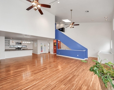 1428 Bailey Street - Photo Thumbnail 16