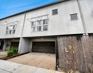 1428 Bailey Street - Photo Thumbnail 5